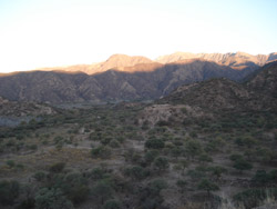 Las monta&ntilde;as comenzaron a iluminarse