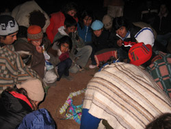 primer corpachada, noche.